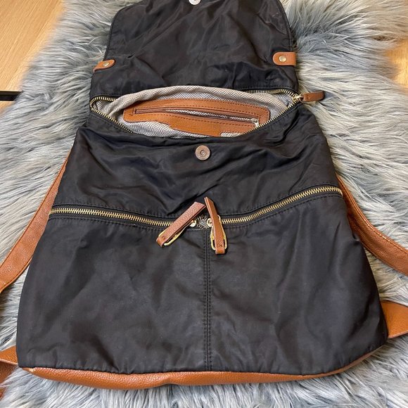 EUC Steve Madden Spencer Backpack, Black Nylon w| Camel Faux‎ Leather Trim - Picture 12 of 16